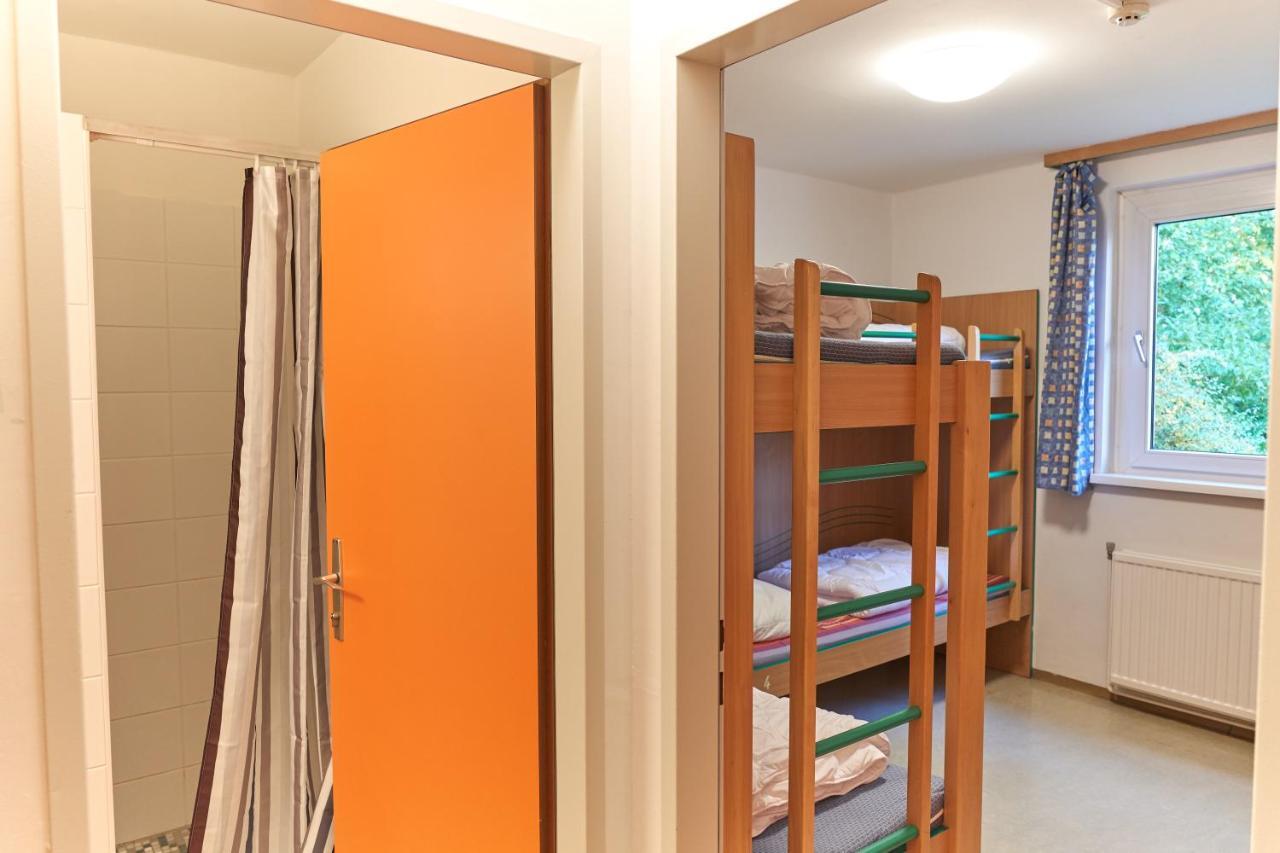 Hostel Huetteldorf Vienna Exterior photo